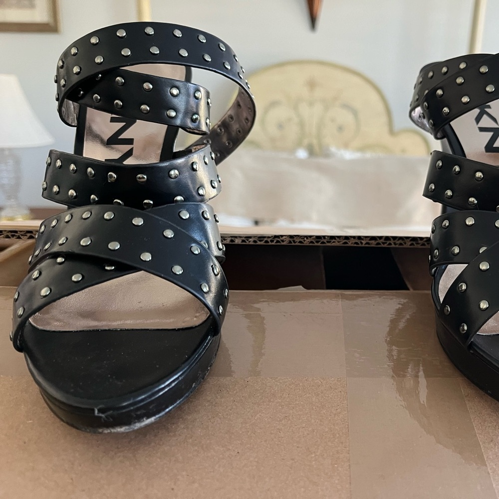 DKNYC vintage black platform sandals